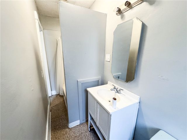 84 Avenue B, Rochester, NY 14621