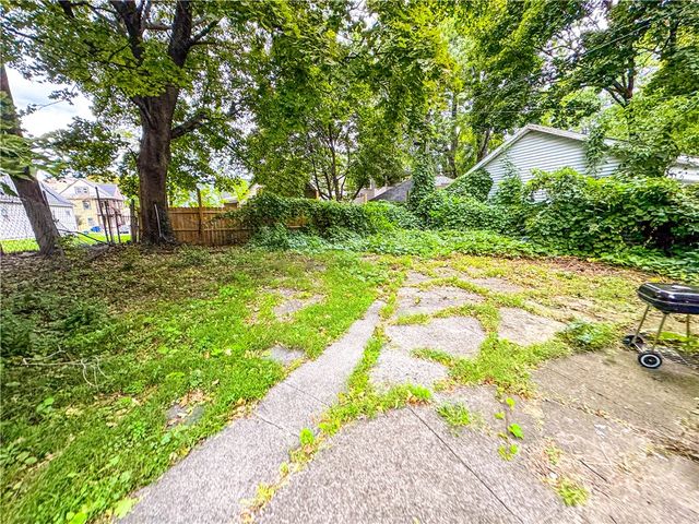 84 Avenue B, Rochester, NY 14621