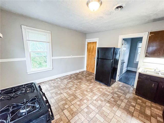 84 Avenue B, Rochester, NY 14621