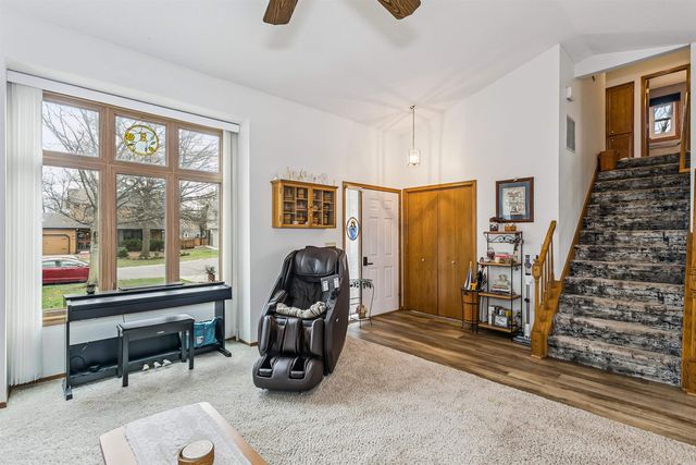 1135 N Manchester Ct, Wichita, KS 67212