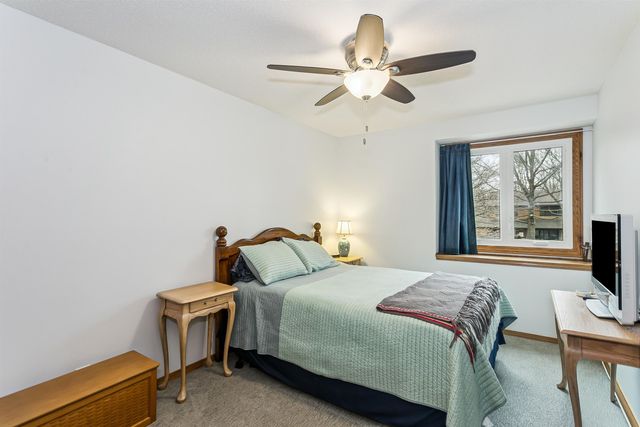 1135 N Manchester Ct, Wichita, KS 67212