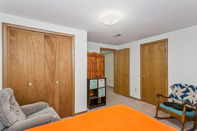 1135 N Manchester Ct, Wichita, KS 67212