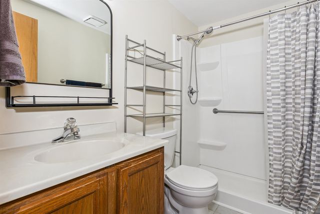 1135 N Manchester Ct, Wichita, KS 67212