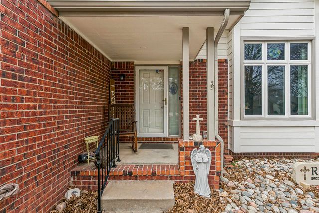 1135 N Manchester Ct, Wichita, KS 67212