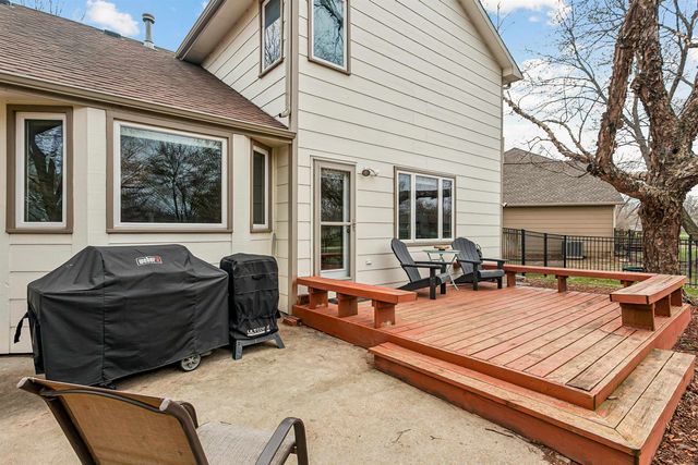 1135 N Manchester Ct, Wichita, KS 67212