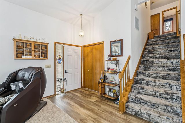 1135 N Manchester Ct, Wichita, KS 67212