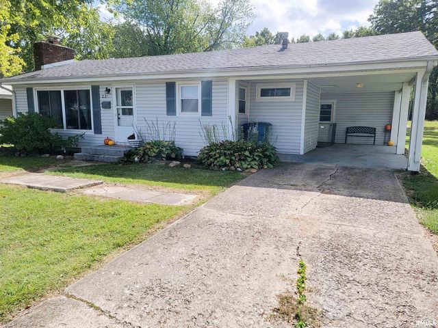 221 HICKORY Street, Flora, IL 62839