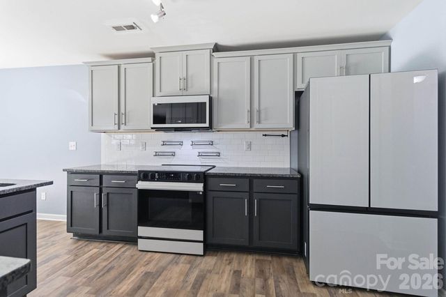 5904 Ellimar Field Lane, Charlotte, NC 28215