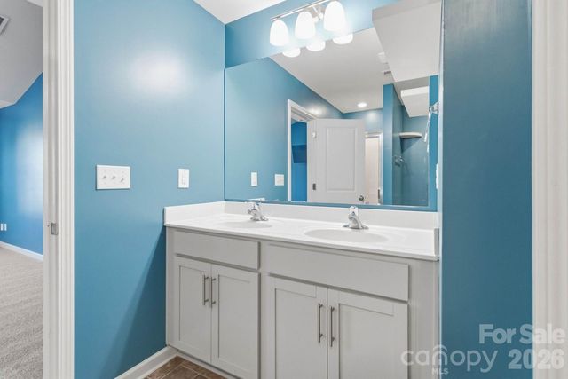 5904 Ellimar Field Lane, Charlotte, NC 28215