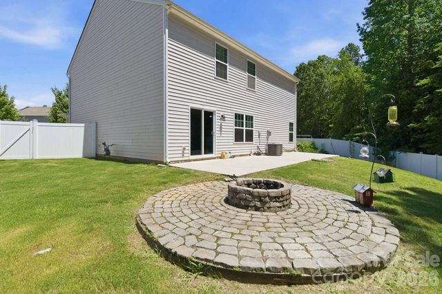 5904 Ellimar Field Lane, Charlotte, NC 28215