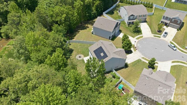 5904 Ellimar Field Lane, Charlotte, NC 28215