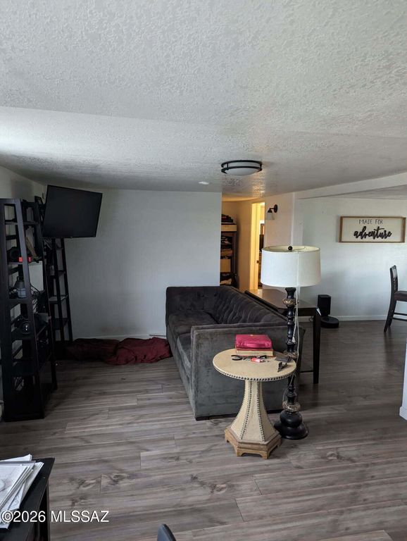 Image 5 of property listing at 12361 S Cherokee Lane, Tucson, AZ 85736