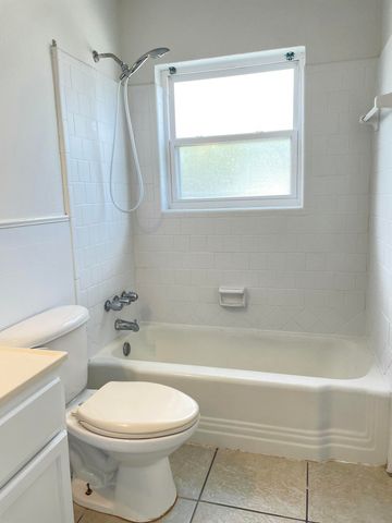 16 W Audrey Drive, Fort Walton Beach, FL 32548