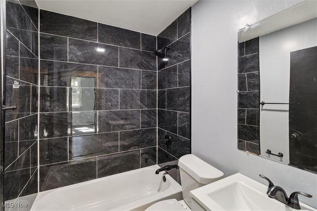 317 E 44th Street, Lorain, OH 44052