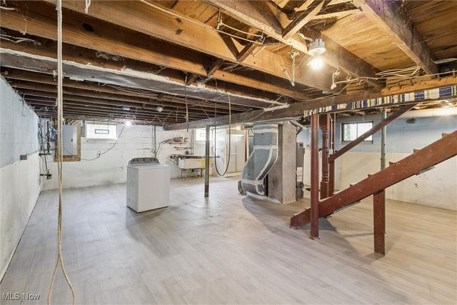 317 E 44th Street, Lorain, OH 44052