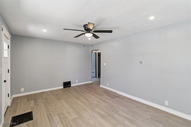 317 E 44th Street, Lorain, OH 44052