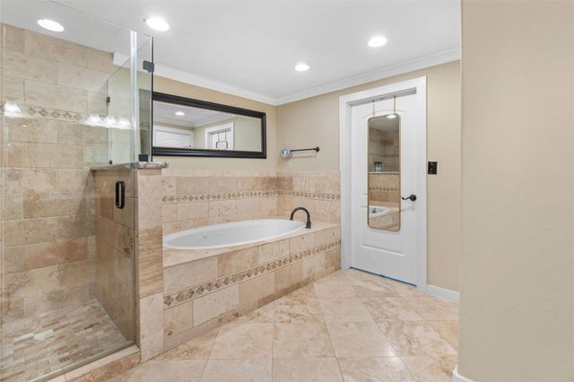 1022 Brooks Avenue, Rosenberg, TX 77471