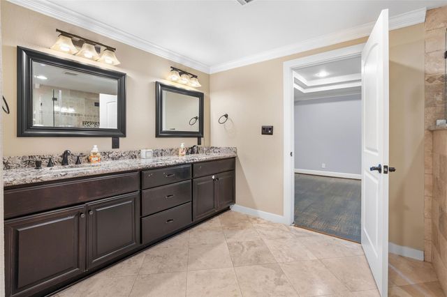 1022 Brooks Avenue, Rosenberg, TX 77471