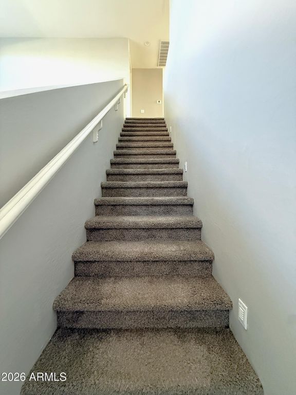 Image 10 of property listing at 7331 S 23RD Drive, Phoenix, AZ 85041