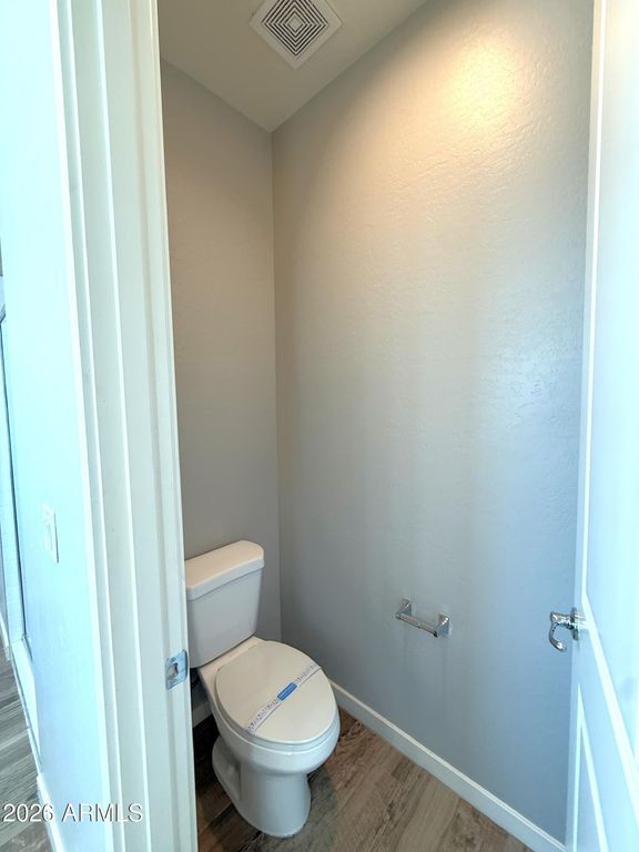 Image 20 of property listing at 7331 S 23RD Drive, Phoenix, AZ 85041