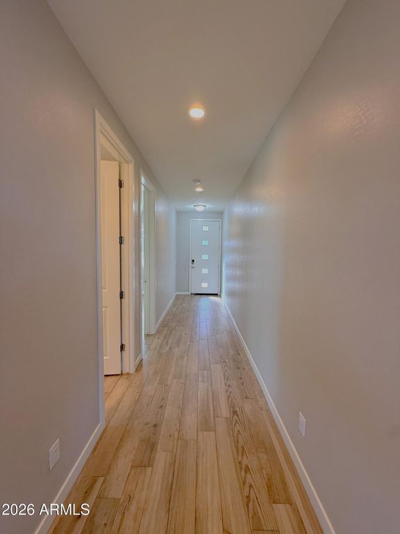 Image 4 of property listing at 7331 S 23RD Drive, Phoenix, AZ 85041