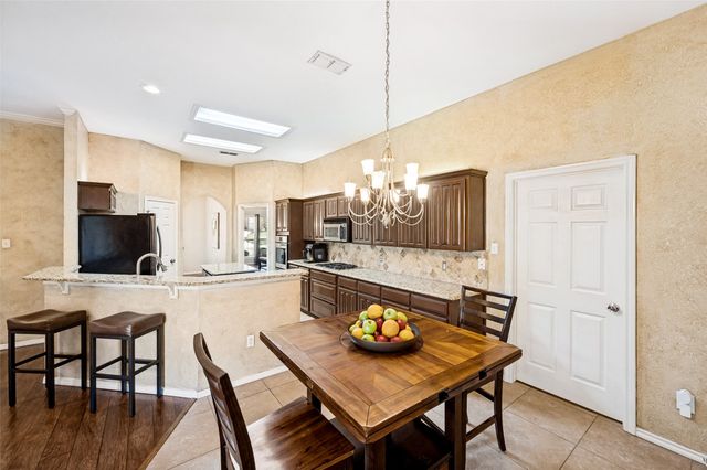 5104 Independence Avenue, Arlington, TX 76017