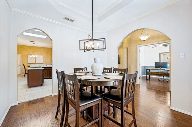 5104 Independence Avenue, Arlington, TX 76017