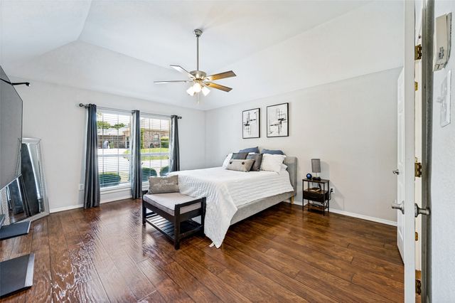 5104 Independence Avenue, Arlington, TX 76017