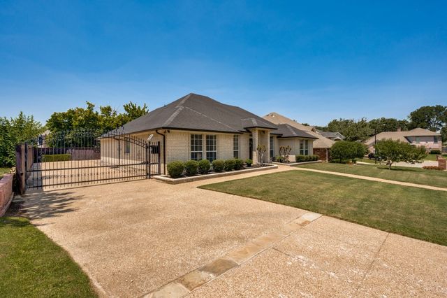 5104 Independence Avenue, Arlington, TX 76017