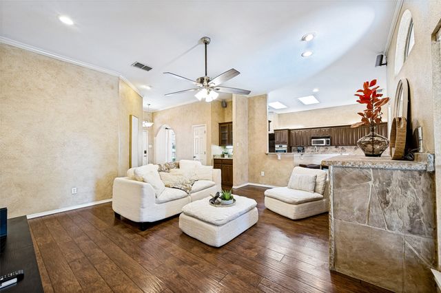 5104 Independence Avenue, Arlington, TX 76017