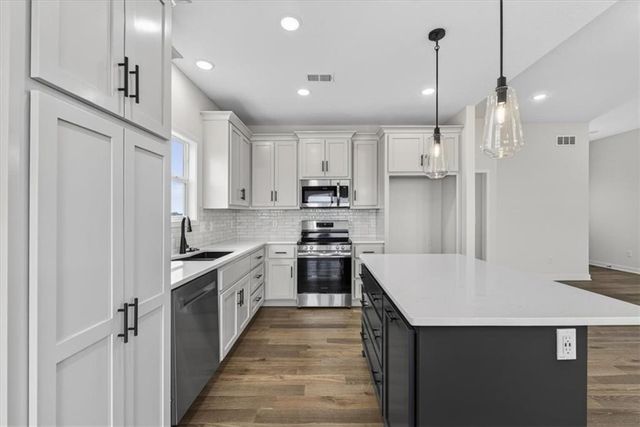 511 S Callie Road, Bates City, MO 64011