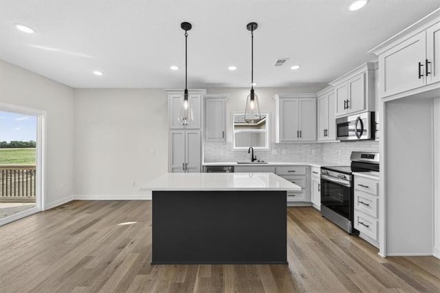 511 S Callie Road, Bates City, MO 64011