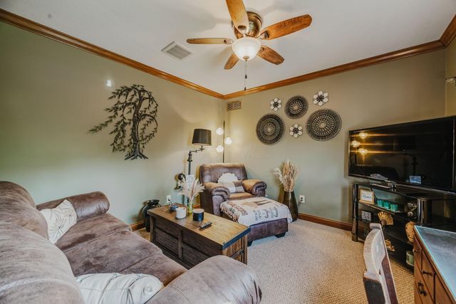 9494 Timberbank Circle, Pickerington, OH 43147
