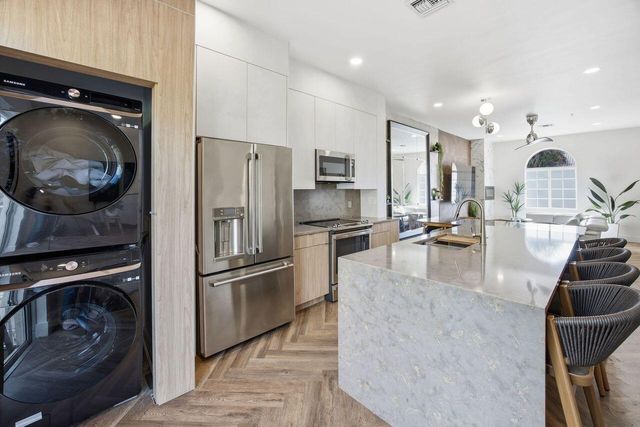 2465 NE 14TH ST Causeway, Pompano Beach, FL 33062