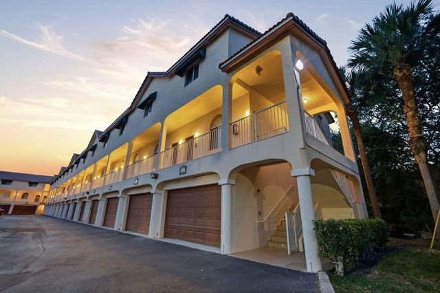 2465 NE 14TH ST Causeway, Pompano Beach, FL 33062