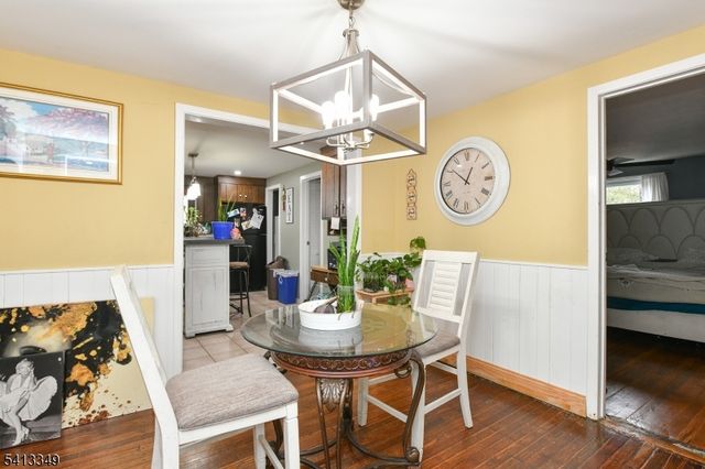 32 Grove St, Wanaque Boro, NJ 07465