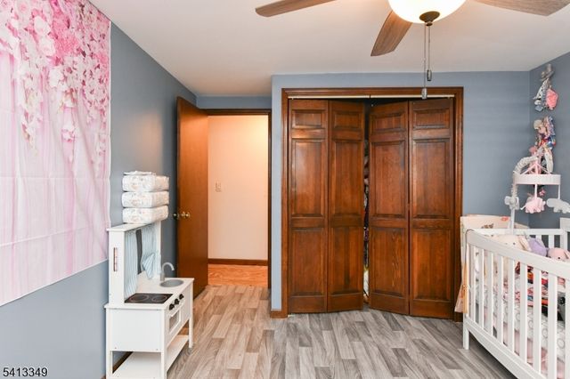 32 Grove St, Wanaque Boro, NJ 07465