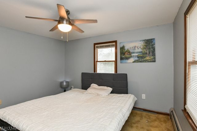 32 Grove St, Wanaque Boro, NJ 07465