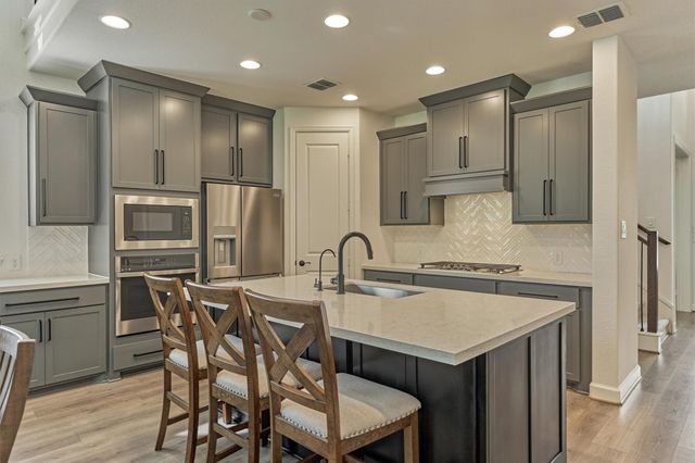 301 Water Tupelo Drive, Montgomery, TX 77316