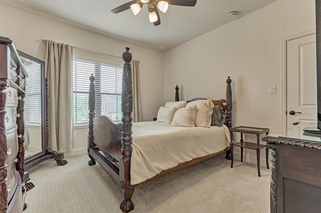 301 Water Tupelo Drive, Montgomery, TX 77316