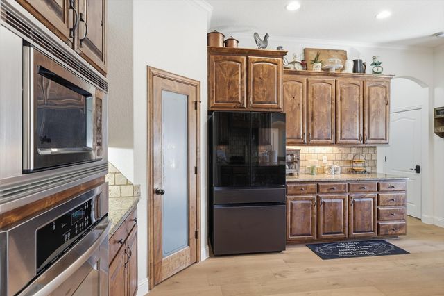 268 Hidden Creek Loop, Weatherford, TX 76085