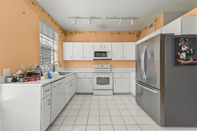 5965 Parkwalk Drive 913, Boynton Beach, FL 33472