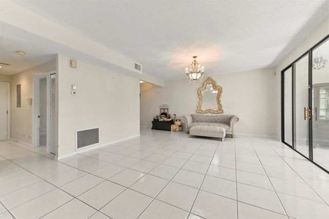 5965 Parkwalk Drive 913, Boynton Beach, FL 33472