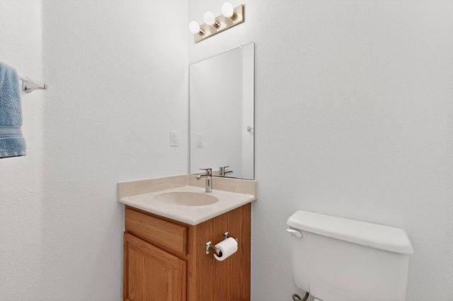 56 Marigold Boulevard, Los Lunas, NM 87031