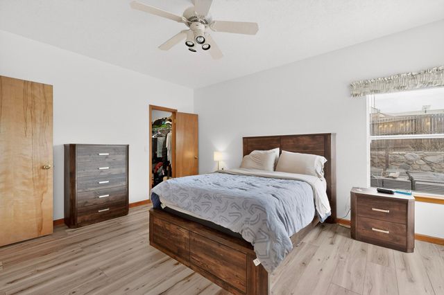 56 Marigold Boulevard, Los Lunas, NM 87031