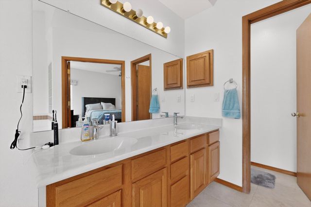 56 Marigold Boulevard, Los Lunas, NM 87031