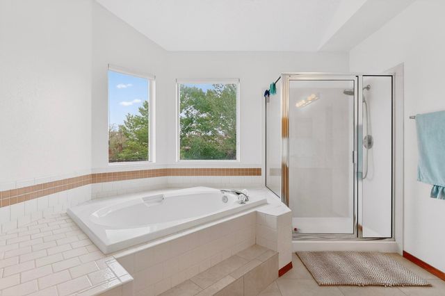 56 Marigold Boulevard, Los Lunas, NM 87031