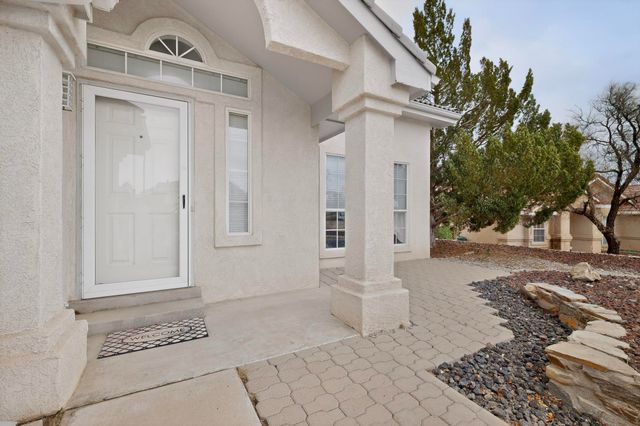 56 Marigold Boulevard, Los Lunas, NM 87031