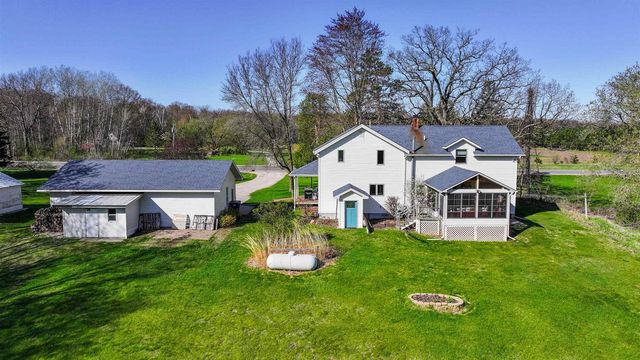 N4618 STATE ROAD 49, Waupaca, WI 54981