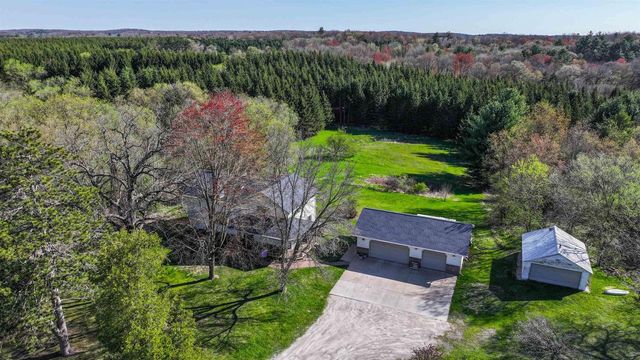 N4618 STATE ROAD 49, Waupaca, WI 54981